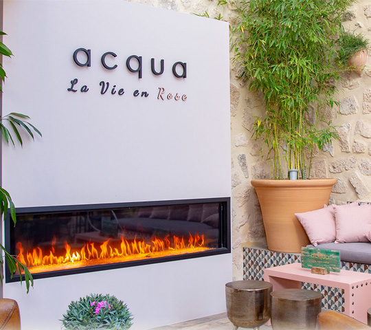 Acqua Bar & Steakhouse